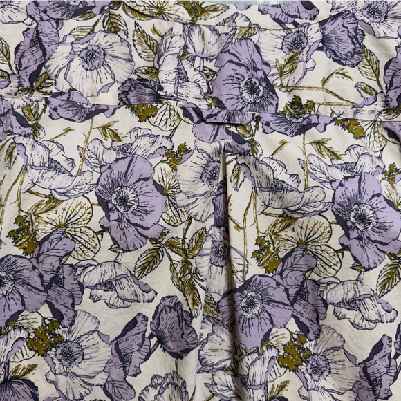 Duluth Trading Womens Shirt Size Small Purple Floral Wrinklefighter Tunic Top - Picture 3 of 7